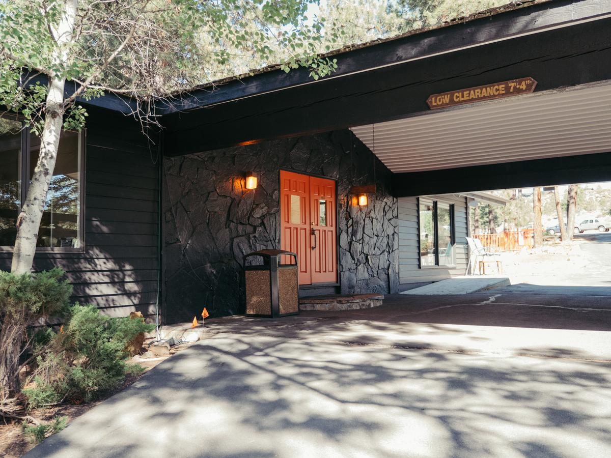 Loge Bend Hotel Exterior photo